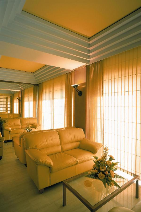 לוטראקי Hotel Marion מראה חיצוני תמונה
